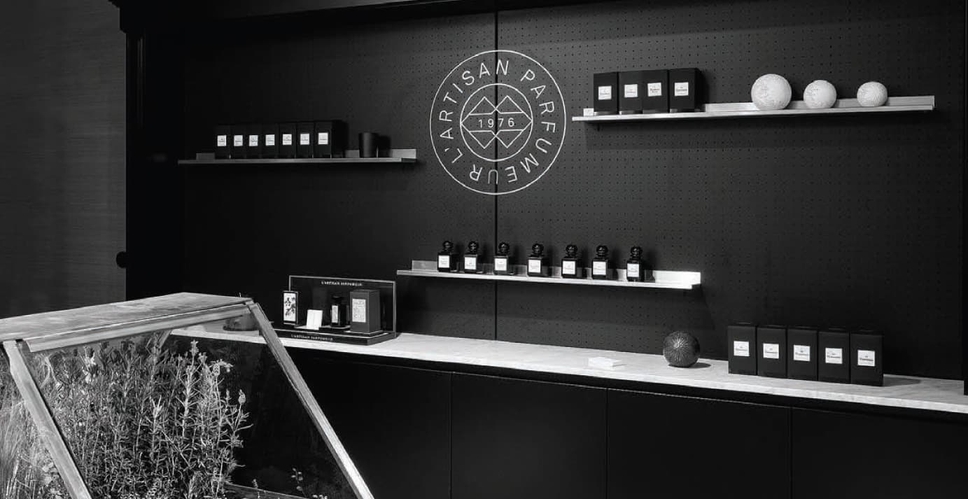 Label design for perfume brands